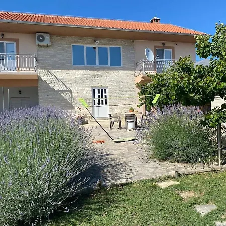 Maja Marija Zadar County Lisicici